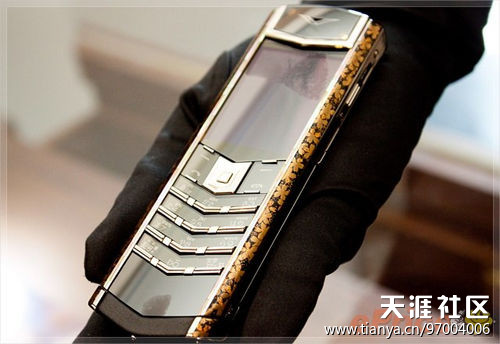 【小关奢侈品】170万元天价手机 Vertu限量版亮相台湾(转载)-第3张图片-太平洋在线下载