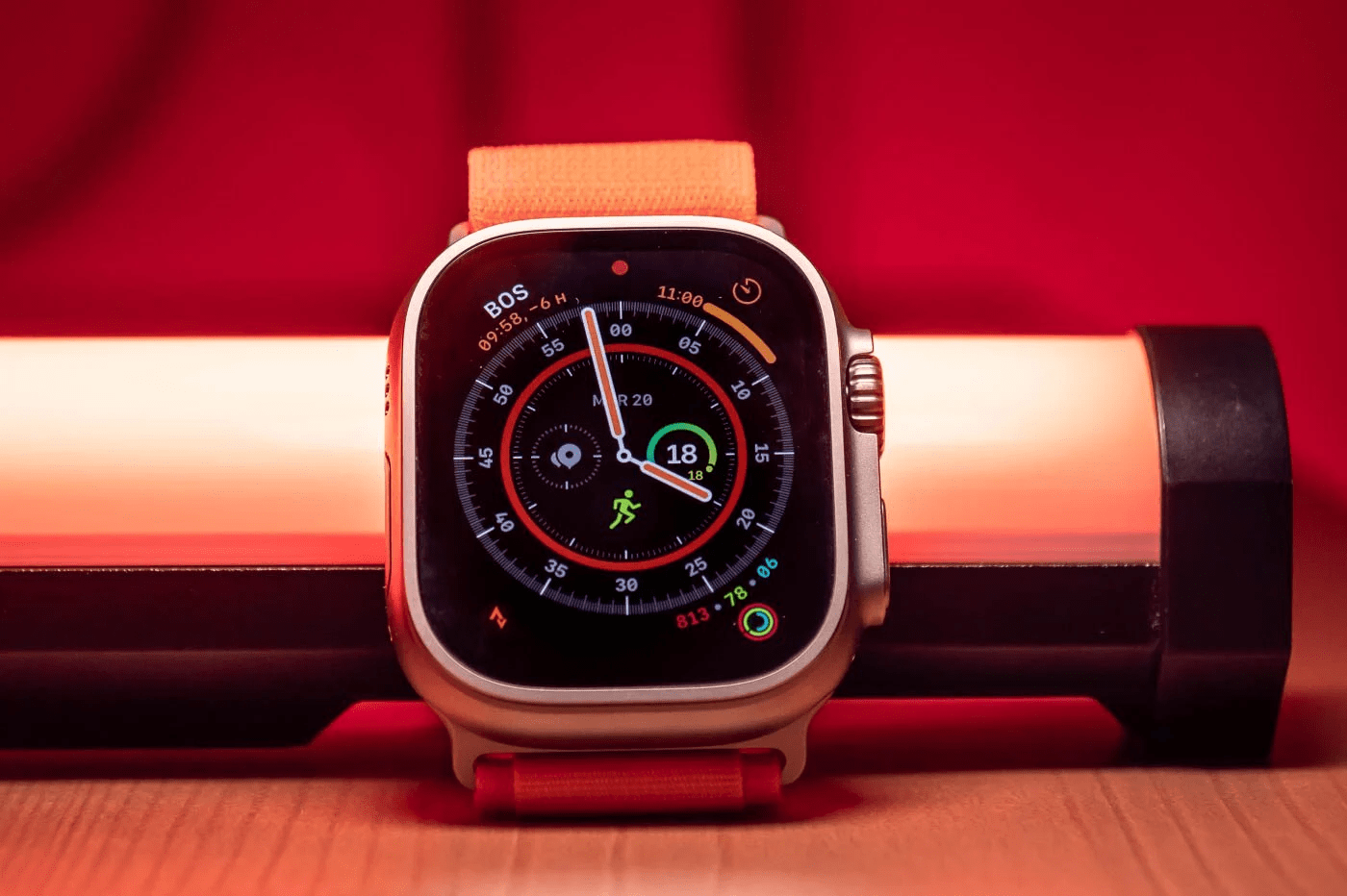 战争的艺术2精简版苹果:第二代Apple Watch Ultra或将在2024年推出，配备micro-LED显示屏