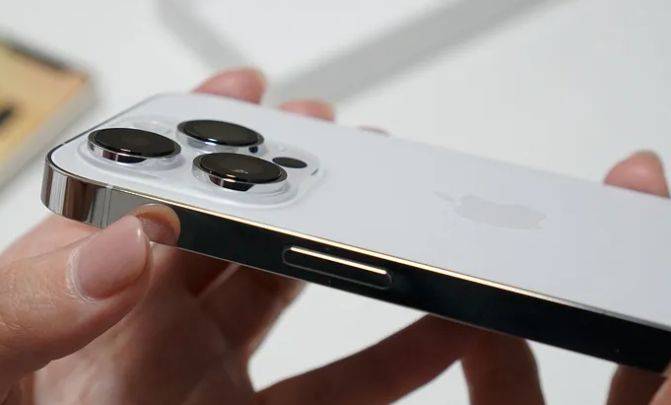 苹果手势 触控版:iPhone 15 Pro 系列手机不再配备固态按钮-第2张图片-太平洋在线下载